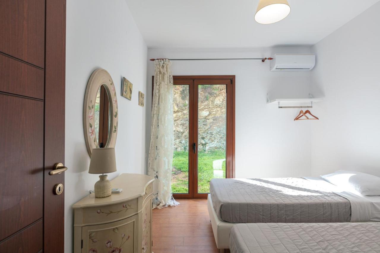 Veranda Sea View Villa, Walking Distance To Beach, By Thinkvilla Agia Pelagia Eksteriør bilde
